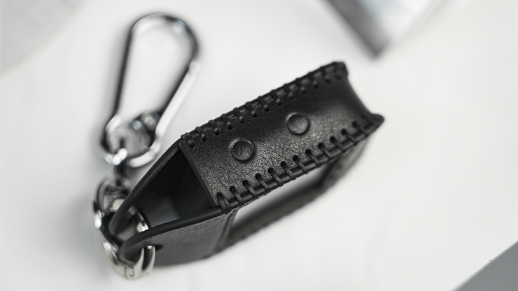 Palm Peeker Keychain Case - Pitata Magic - The Online Magic Store