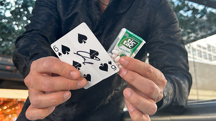 Tumi Magic Presents TRAPPED - Erick White - The Online Magic Store