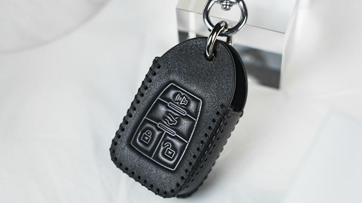 Palm Peeker Keychain Case - Pitata Magic - The Online Magic Store