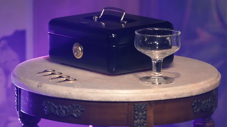 BDM Hands Off - The Perfect Chest - Bazar de Magia - The Online Magic Store