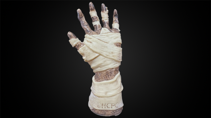 Hanson Chien Presents Mummy Hand